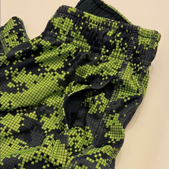 Nike Dri-Fit Shorts - Picture 5 of 9